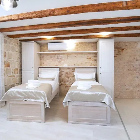 بيت ضيافة Matejuska Heritage سبليت