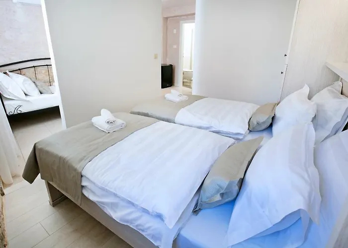 Πανσιόν Matejuska Heritage 3*