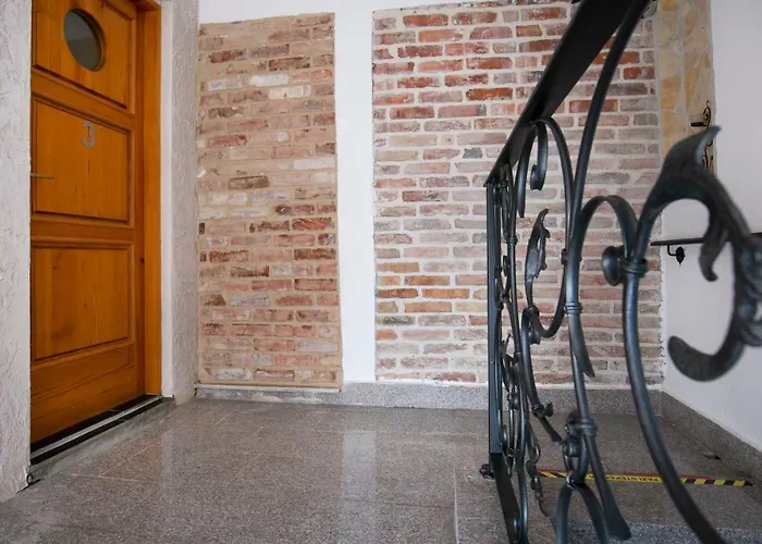 Πανσιόν Matejuska Heritage 3*