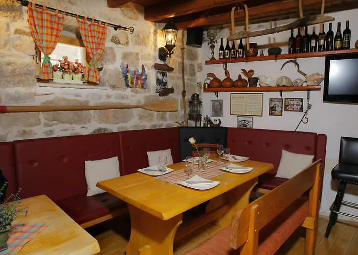 Πανσιόν Matejuska Heritage 3*